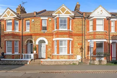 Image de Stylish Windsor Home | Hot Tub | Town Centre