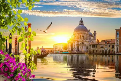 Image de Sophisticated Venetian Abode with Private Courtyard in the Heart of Cannaregio