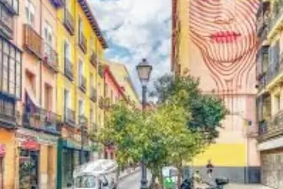 Image de Elegant 3-Bedroom Apartment for Up to 8 Guests in Madrid