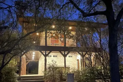 Image de The Upper Room | 360° Patio Views & Elevated Hill Country Escape