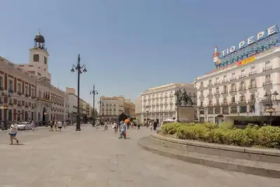 Image de Stylish 4-Bedroom Apartment in the Heart of Madrid for Up to 10 Guests