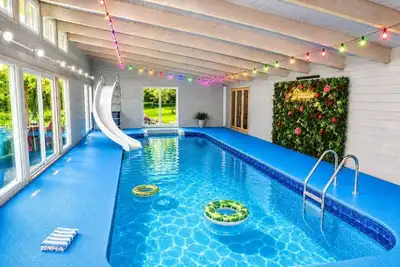 Image de Omg! Indoor Pool *2 Pickleball *2 Game Room *Pond!