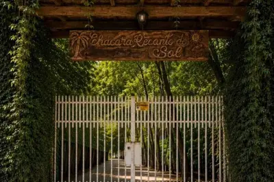 Image de Country house in Cruzeiro, Sp, with pool, gourmet area and leisure facilities near Canção Nova.