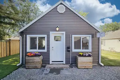 Image de Studio 5 |Explore Niagara from  Newly Rebuilt Private Cottage in Port Dalhousie