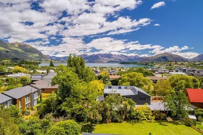 Image de The Gingerbread Chalet: Huge Alpine & Lake Wanaka views