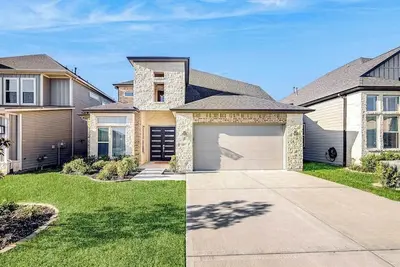 Image de Serenity Jaas | 4br with Water Views