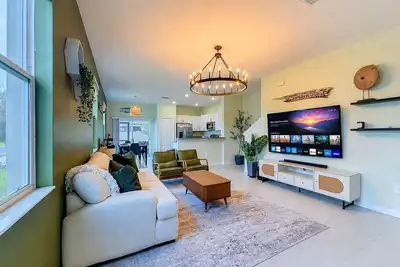 Image de Designer Home with Community Pool Near Apollo Beach