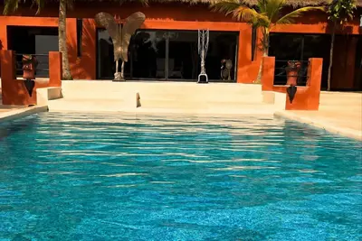Image de Grande villa - Piscine Privée - Idéal pour famille et groupe