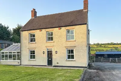 Image de 4 chambres à coucher à Ashbourne