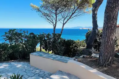 Image de Exceptionnelle villa Marine de Davia face à la mer et proche des plages