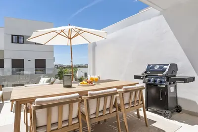 Image de Bayside Home - Beautiful 3-Bed Apartment In Estepona