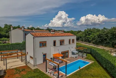 Image de Holiday House Irina F - Pool Private