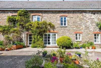 Image de The Gallery: Architectural Barn Retreat & Private Garden in the Heart of Devon