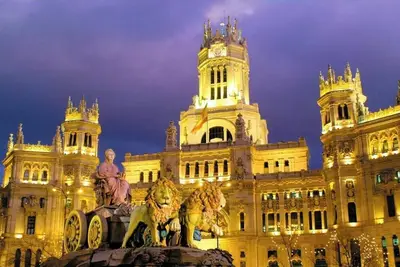 Image de Elegant Three-Level Historic Residence in the Heart of Madrid