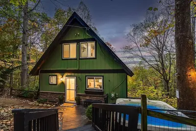 Image de Hygge Escape | River Access~ Views~ Hiking~ Hot Tub~ Game Shed!