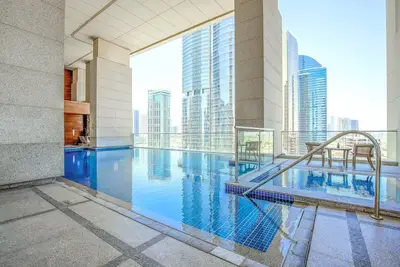 Image de voco Bonnington | Standard Room | Jlt Base, Dubai Marina Minutes | 2 Units