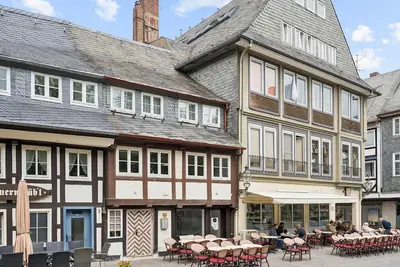 Image de Maison à colombages au milieu de la ville