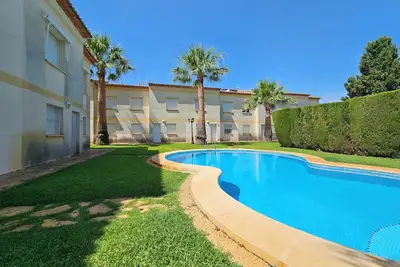 Image de Ground floor with a beautiful pool, close to the ocean