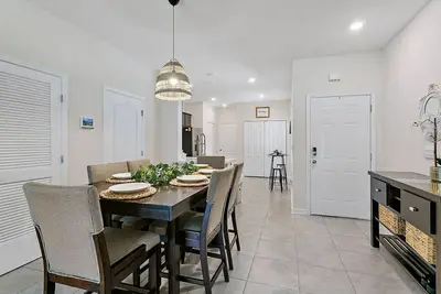 Image de Tropical Oasis 2 bdr - patio, playground, dog park