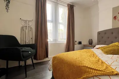 Image de House - Sleeps 8 - Parking