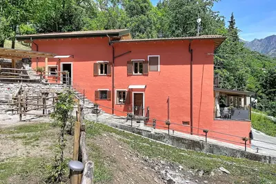 Image de Joli appartement pour 6 personnes avec Wifi, Tv, patio, animaux admis et vue panoramique