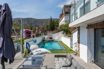 Image de Fantastic house with a pool on the beach in Castelldefels. l