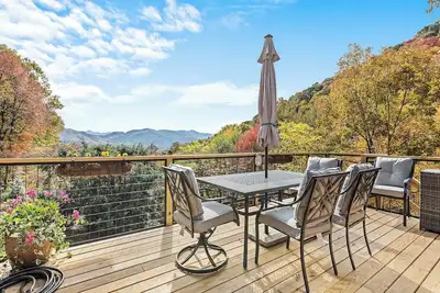 Image de 3-bedroom/3-bath house next to Blue Ridge Parkway with unbeatable Mountain View