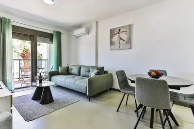 Image de Cozy 1-bedroom apartment in peaceful Bar with Ac, Free Parking, 100m From The Sea.