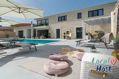Image de Villa à Kringa avec piscine