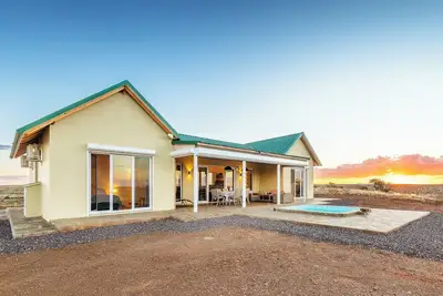 Image de A Luxurious Getaway in Namibia – Nature, Tranquility, and Endless Vastness