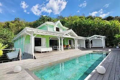 Image de Villa Kalinia Luxe | Vue Mer, Jacuzzi & Piscine 11m · Aux Trois Ilets