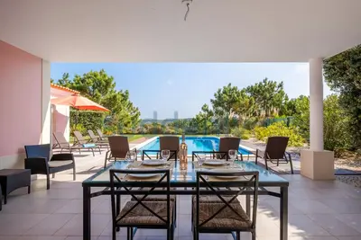 Image de Pink House - Villa de 4 chambres avec piscine privée