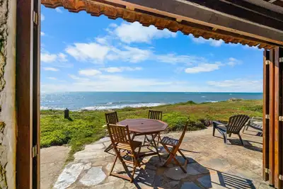 Image de Unique Beachfront Rustic House near Porto | Free Parking | Families & Friends