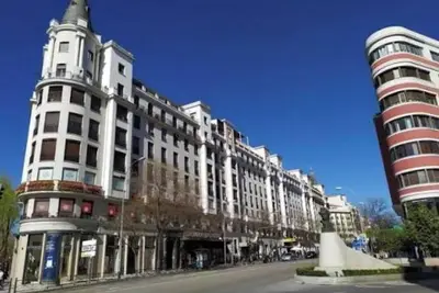 Image de Spacious Family Apartment in Goya – Steps from Movistar Arena