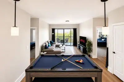 Image de Executive 3br Downtown Birmingham with Game Table