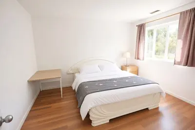 Image de Airport Cozy 2 Bedroom Suite & Separate Entrances & Full kicthen