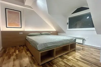 Image de Spacious attic duplex in a heritage building in central Sarajevo