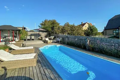 Image de Maison avec vue sur la mer et piscine à Höganäs