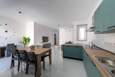 Image de Brand New 3bdr Flat in Vibrant Swieqi - Fl8
