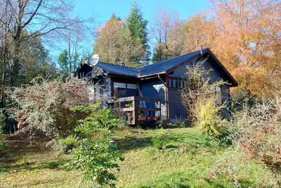 Image de Country House in Pucón for 8 People: Large Garden, Stone Tub, Pool, and Grill