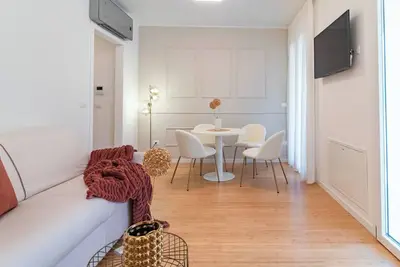 Image de An elegant welcome just a short walk from the beach and the D'Annunzio Pine Forest.
