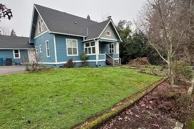 Image de Terrific 5-bedroom charming house in older neighborhood in Salem