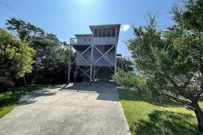 Image de Rustic Dog-Friendly Beachfront Rental with Deck and Ocean Views on Hatteras Island, North Carolina
