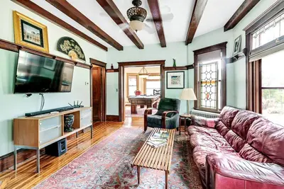 Image de Family-Friendly Rental with Pool Table and Mountain Views in Ny