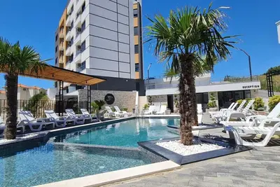 Image de Sun, pool, and beach—your perfect vacation rental