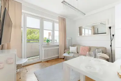 Image de Cozy Apartment with a Balcony | Near Regan Park