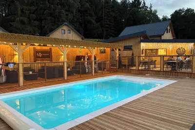 Image de Chalet \"Lsn6\" cosy & confort haut de gamme avec Sauna~Spa~Clim~BabyFoot~Piscine
