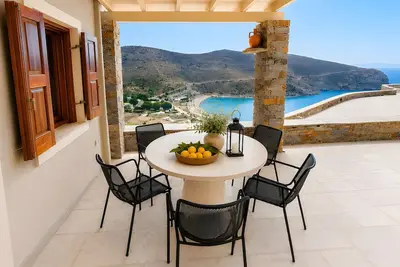 Image de Villa «Kokkoras» avec vue sur la mer et terrasse privée