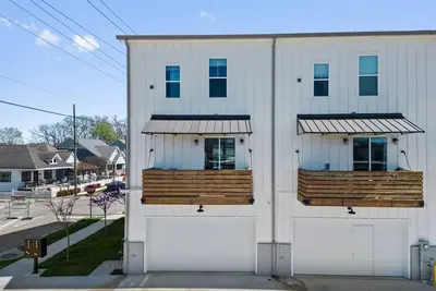 Image de Luxury Townhome in Southside Chatt