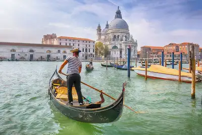 Image de Elegant Waterfront Home with Shared Garden on Venice's Zattere Promenade